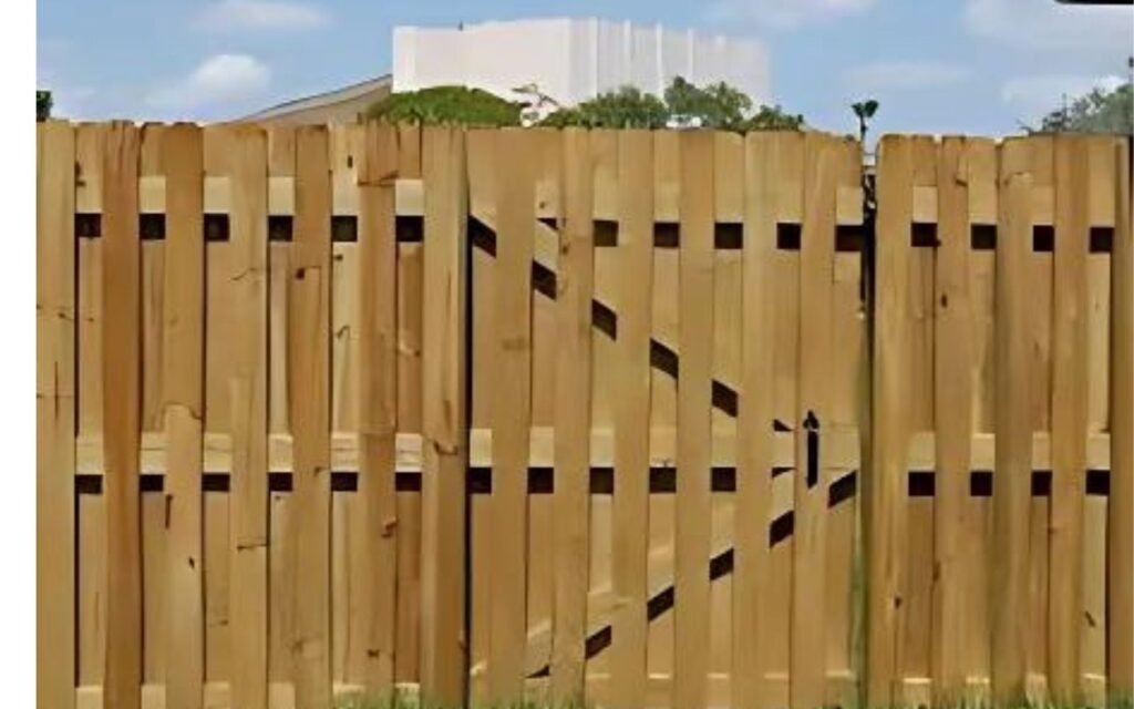 Shadow Box Horizontal Fence