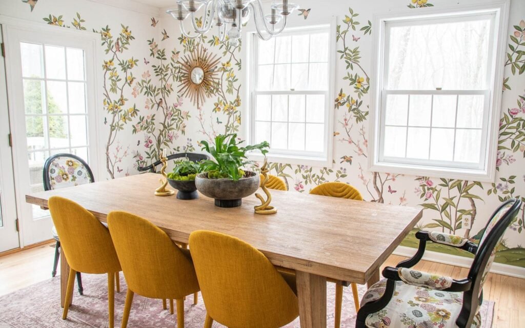 Installing Dining Room Wallpaper